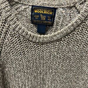 Vintage Men’s Woolrich Sweater size Medium, Hong Kong